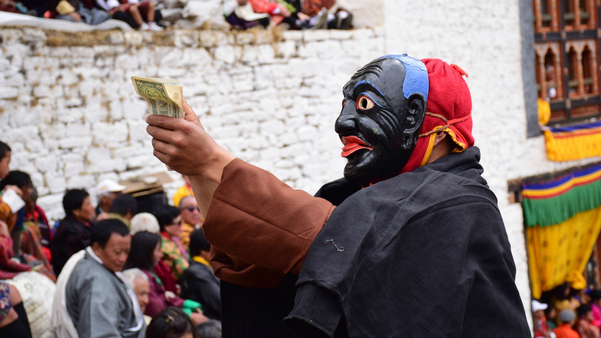 Collecting Money, Paro Festival