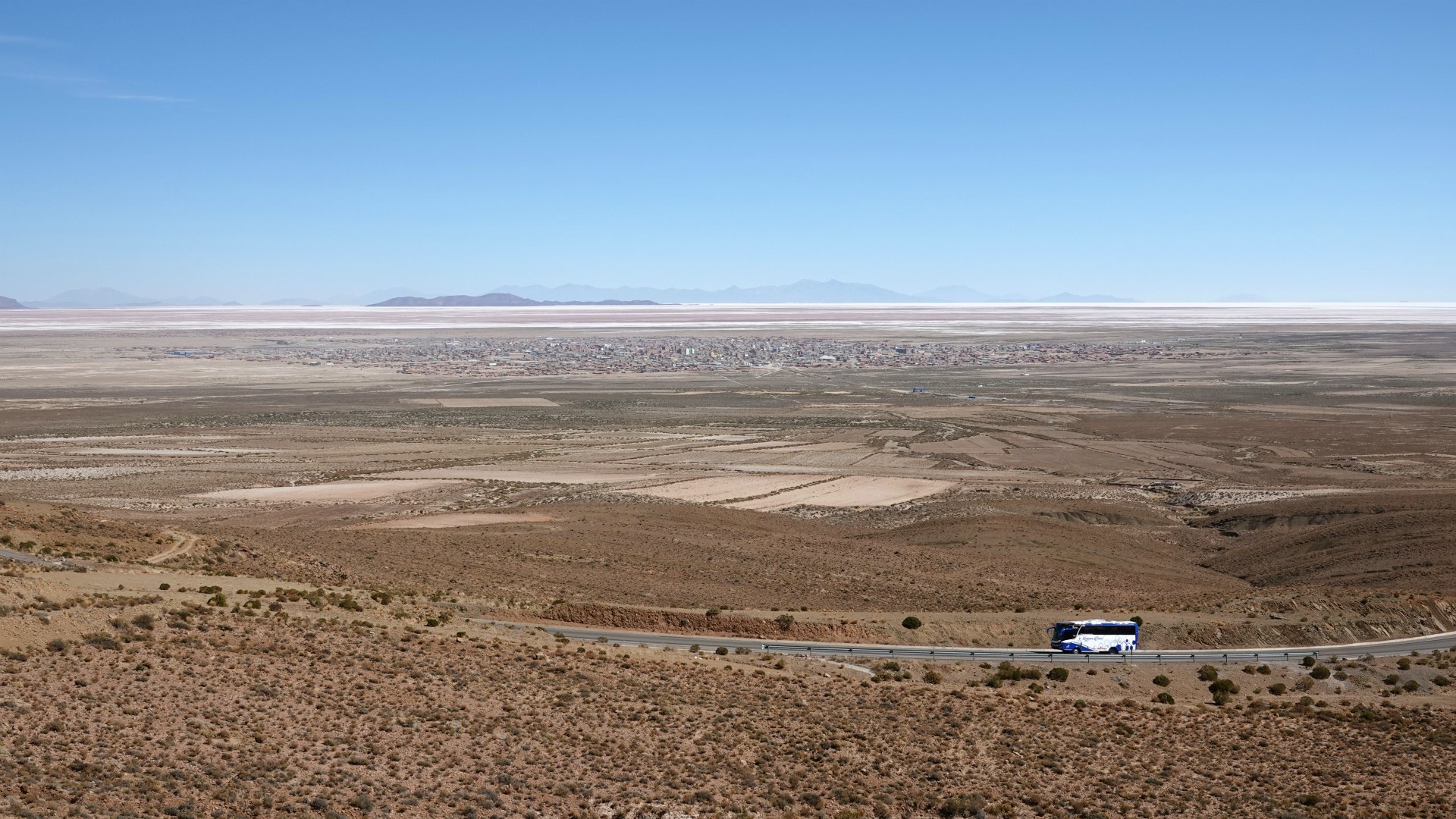 Approaching Uyuni