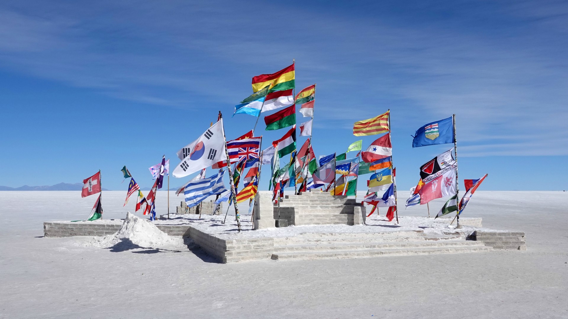 Plaza de la Banderas, Salar de Uyuni