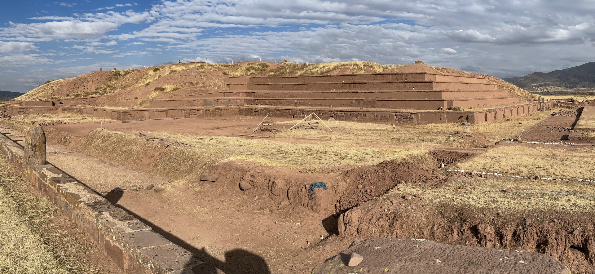 Akepana Pyramid, Tiwanaku