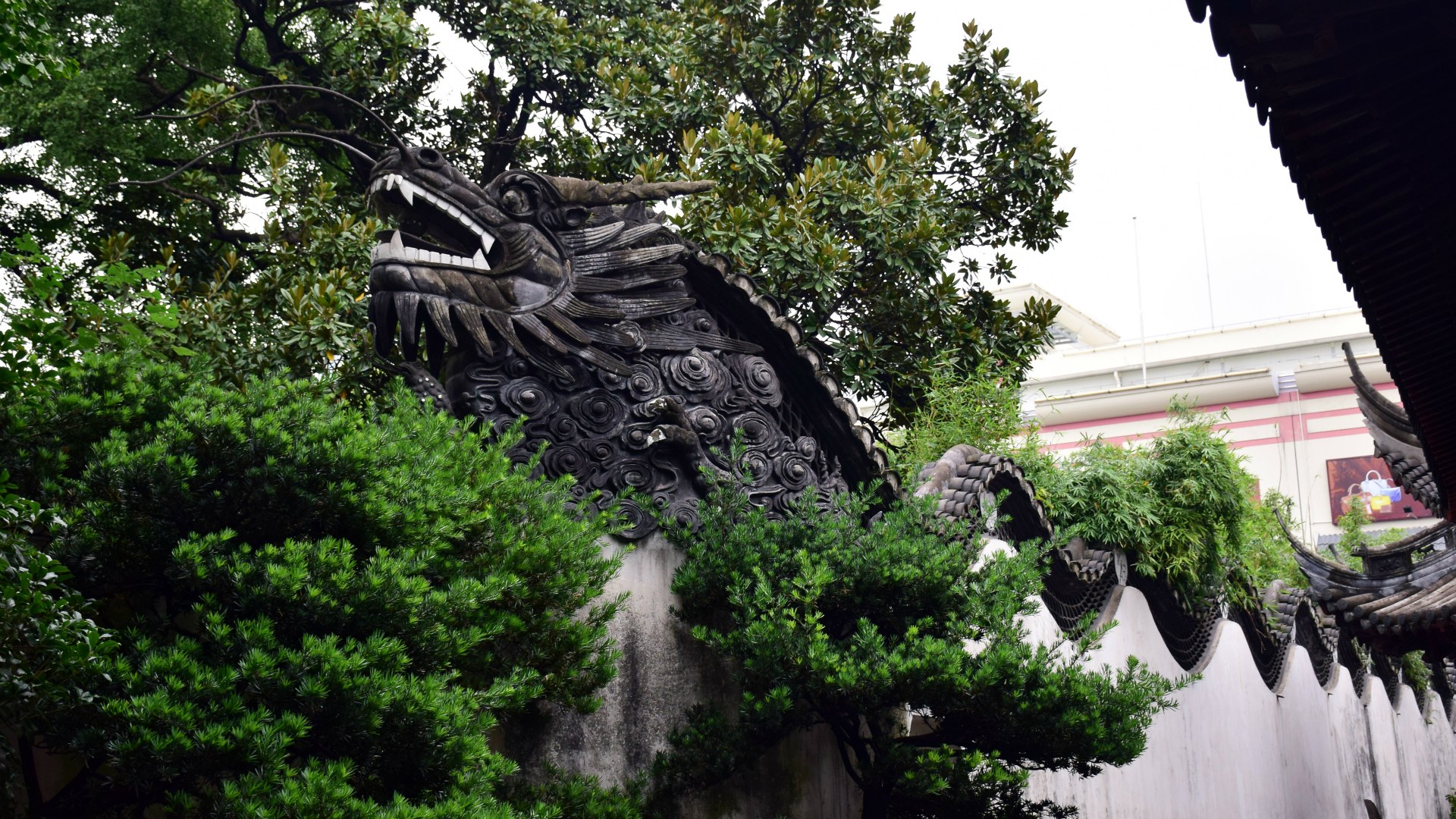 Dragon Wall, Yuyuan Gardens, Shanghai