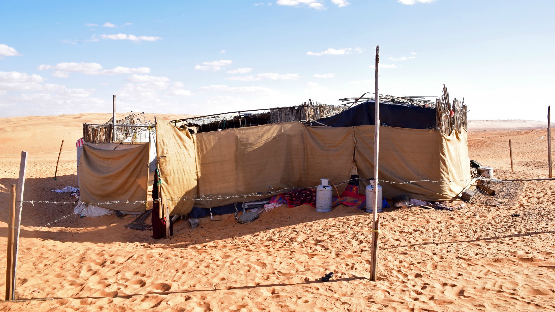 Bedouin Shelter, Al Sharqiya Sands