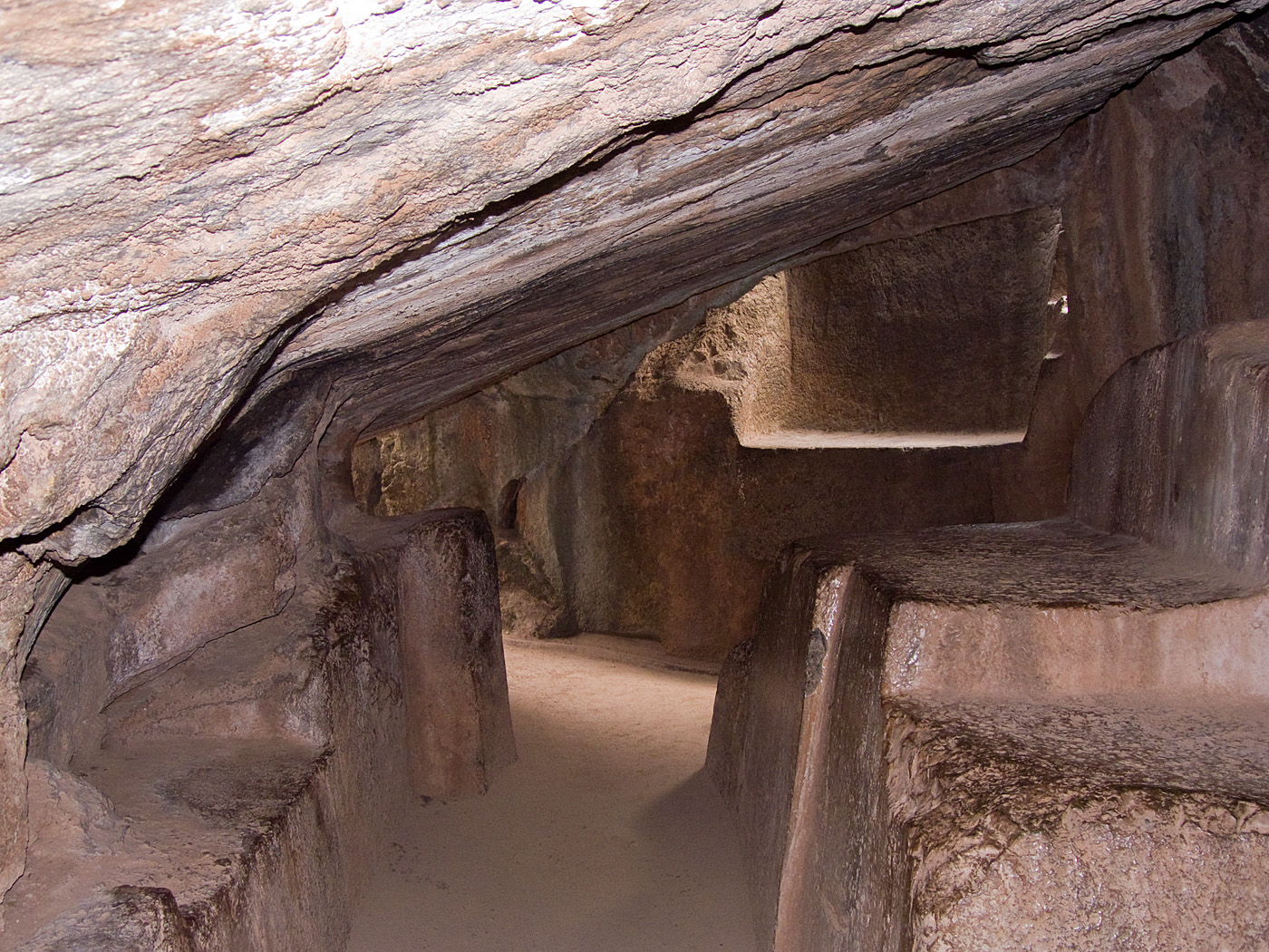 Underground Altar, Q'enqo Inca Ruins