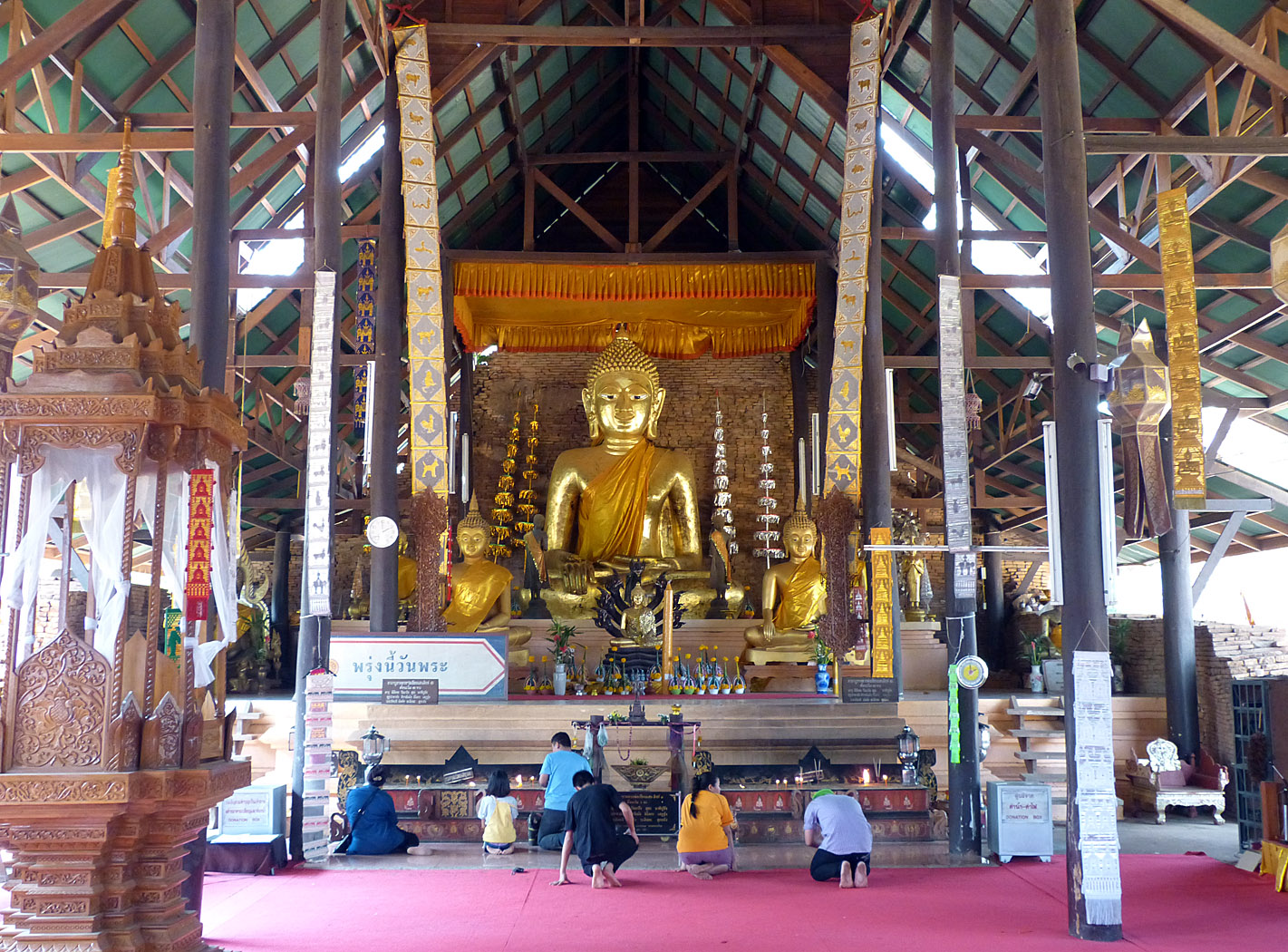 Wat Chedi Luang, Chiang Saen, Thailand