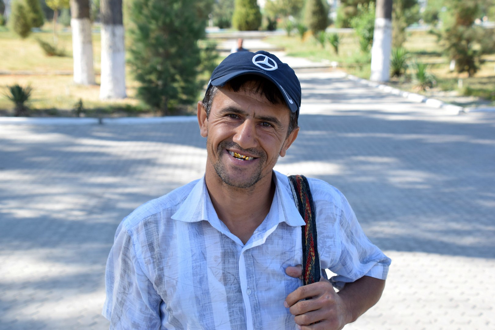 Street trader, Bukhara