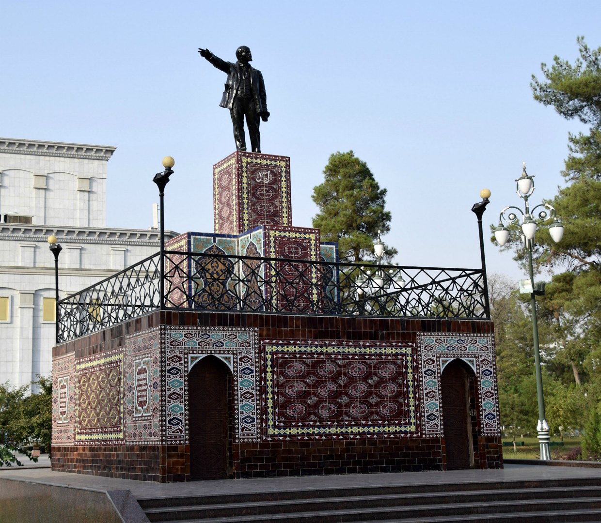 Lenin Memorial, Ashgabat